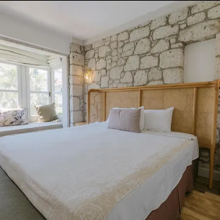 מלון Fiora Alacati Çeşme