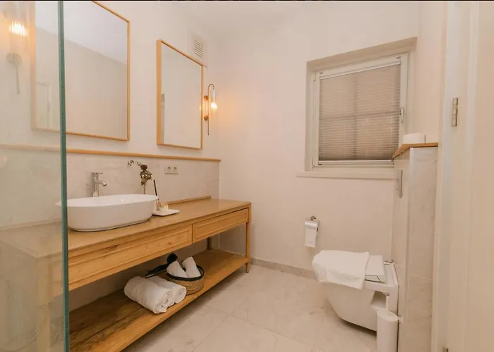 מלון Fiora Alacati *