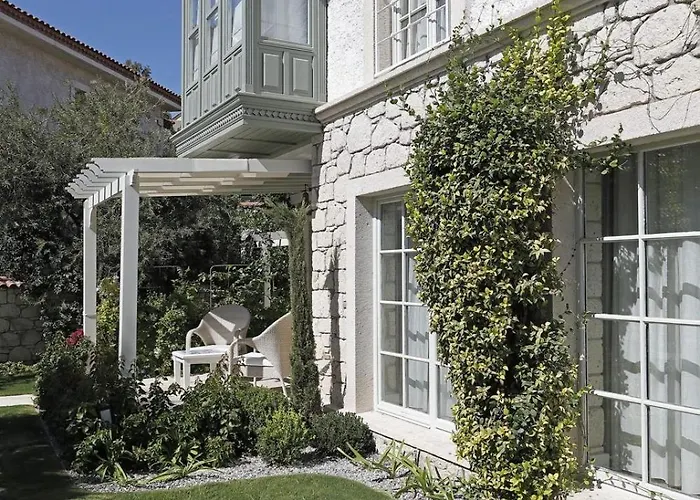 מלון Fiora Alacati *